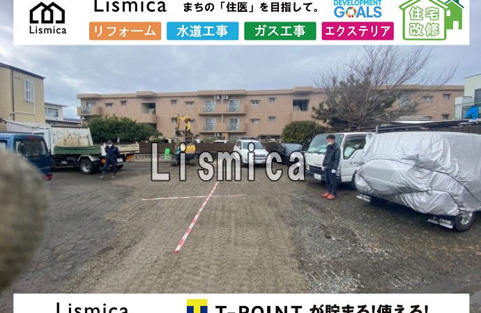 駐車場内の舗装整地工事
